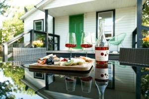 Fotografie z fotogalerie ubytování The WILLA on 7th, located in Downtown BENTONVILLE! v destinaci Bentonville