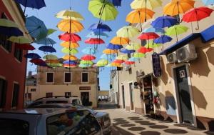 Η γειτονιά γύρω από ή μία γειτονιά κοντά σε αυτό το διαμέρισμα