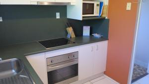 Η κουζίνα ή μικρή κουζίνα στο Casual Lodge Unit 4 +5 φωτογραφίες