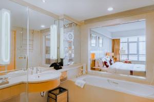 Koupelna v ubytování Kunshan Yu Yuan Garden Hotel