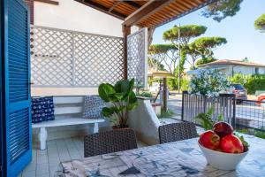 A balcony or terrace at Perla marina