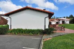 Budynek, w którym mieści się apartament