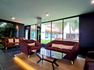 Posezení v ubytování Raia Inn Penang + 25 fotografií