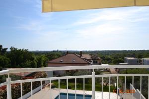 Balkón nebo terasa v ubytování Ocean View Apartements Murine