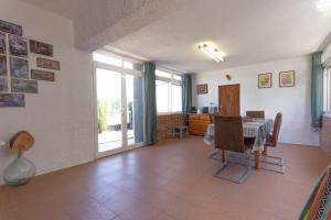 Fotografie z fotogalerie ubytování INNOUTHOME Casa Familiar con Piscina y Jardín Av 3 Calas v destinaci L'Ametlla de Mar
