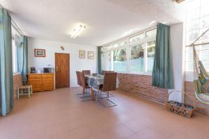 Fotografie z fotogalerie ubytování INNOUTHOME Casa Familiar con Piscina y Jardín Av 3 Calas v destinaci L'Ametlla de Mar