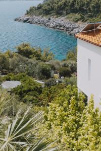 a view of the ocean from a house at Porto Valitsa in Paliouri