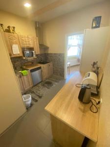 Kuchyň nebo kuchyňský kout v ubytování VILAR HOSTEL