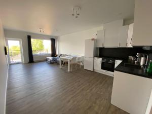 Solberga lägenhetshotell tesisinde mutfak veya mini mutfak