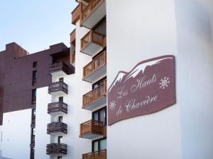 Certifikát, hodnocení, plakát nebo jiný dokument vystavený v ubytování Apartment Hauts De Chaviere A13 by Interhome