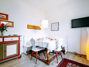 Gallery image of Holiday Home Villetta ai Pini-2 by Interhome in Calceranica al Lago