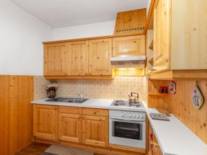 Kuchyň nebo kuchyňský kout v ubytování Apartment Dachstein-1 by Interhome + 21 fotografií