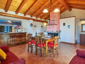 A kitchen or kitchenette at Holiday Home Antonia by Interhome