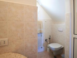 A bathroom at Holiday Home Antonia by Interhome