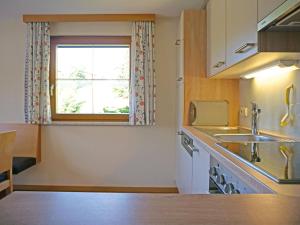 Kép Apartment Angelina by Interhome szállásáról Innerbergben a galériában Még 26 kép