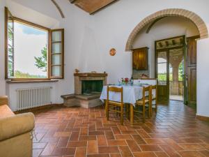 Χώρος καθιστικού στο Apartment Villa Caggio-3 by Interhome