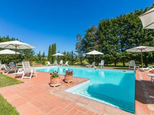 The swimming pool at or close to Apartment Marrone by Interhome