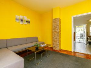 Posezení v ubytování Holiday Home Bercsényi by Interhome