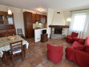 A kitchen or kitchenette at Apartment La Corte Bricca - Bilo A by Interhome