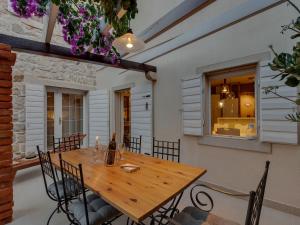 Fotografie z fotogalerie ubytování Holiday Home Marijan by Interhome v destinaci Sutivan