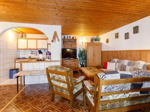 Kuchyňa alebo kuchynka v ubytovaní Holiday Home Sunny by Interhome