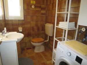 Kúpeľňa v ubytovaní Apartment Bedeniković by Interhome