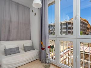 Balkon lub taras w obiekcie Apartment Benasol-1 by Interhome