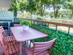 Vonkajšia záhrada v ubytovaní Apartment Les Pêcheries by Interhome