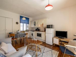 Kuchyň nebo kuchyňský kout v ubytování Holiday Home Ti Erminig by Interhome + 14 fotografií
