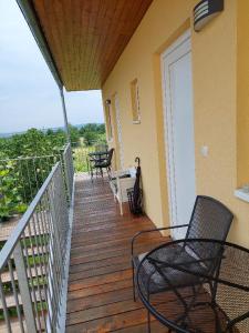 Ein Balkon oder eine Terrasse in der Unterkunft Penzion Pohoda