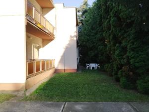 The building in which Az apartmant is located