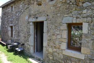 Fotografia z galérie ubytovania Chambre d'hôtes avec salon privatif en Cévennes Gardoises v destinácii Saint-Jean-du-Gard
