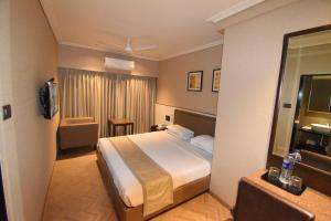 Gallery image of Kings International Juhu in Mumbai