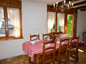 Foto de la galería de Chalet Véronique by Interhome en Ovronnaz 7 fotos más