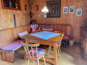 Fotografie z fotogalerie ubytování Chalet Edelweisshütte by Interhome v destinaci Lienz
