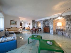 Posedenie v ubytovaní Villa Il Corallo by Interhome