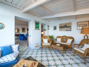 Posedenie v ubytovaní Villa Il Corallo by Interhome