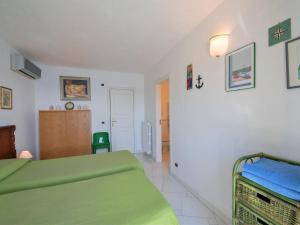 Posteľ alebo postele v izbe v ubytovaní Villa Il Corallo by Interhome