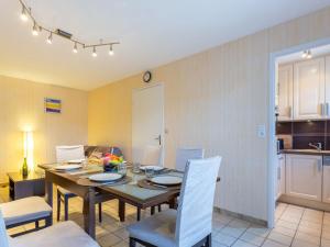 Zdjęcie z galerii obiektu Apartment Les Diablotines by Interhome w mieście Cabourg +14 zdjęć