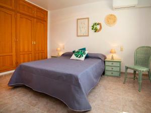 Łóżko lub łóżka w pokoju w obiekcie Holiday Home Marie Louise by Interhome