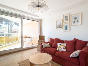 Zdjęcie z galerii obiektu Apartment La Calypso by Interhome w mieście Cavalaire-sur-Mer