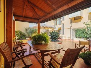 Zdjęcie z galerii obiektu Apartment Miranda by Interhome w Viareggio