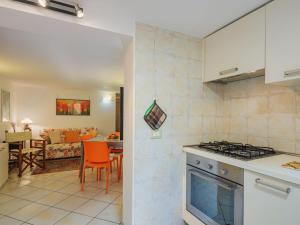 Zdjęcie z galerii obiektu Apartment Miranda by Interhome w Viareggio