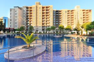 Bazén v ubytování Apartment Private Sea- G nebo v jeho okolí + 34 fotografií