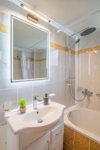 Ένα μπάνιο στο Plakias River Apartment