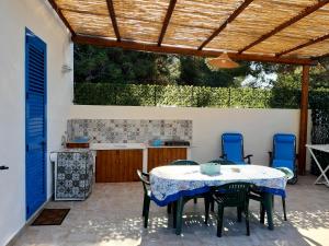 A patio or other outdoor area at Villa Debora Favignana (TP)