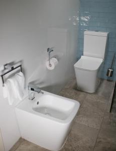 Łazienka w obiekcie Suite Estudio Montaña