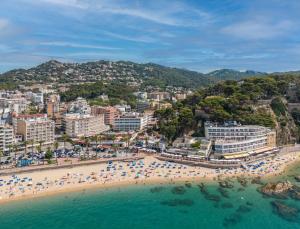 Gallery image of Rosamar Maritim 4* in Lloret de Mar