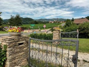 Kalnų panorama iš apartamentų arba bendras kalnų vaizdas