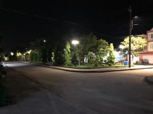 Nabolaget omkring timebasishotellet eller i nærheden